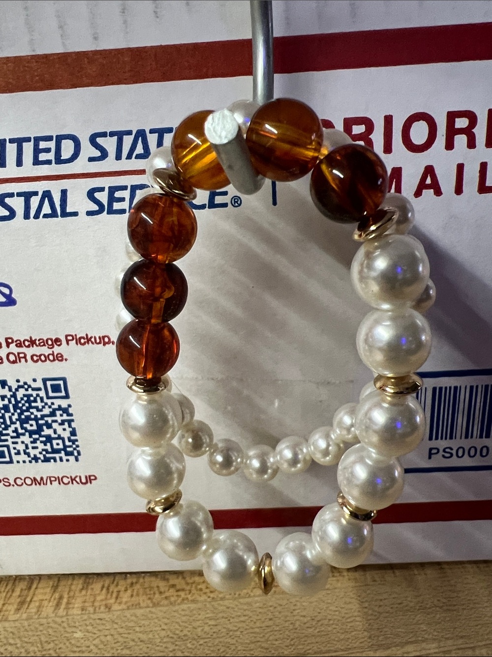 Vintage White Pearl and Amber Bead Stretch Bracelet